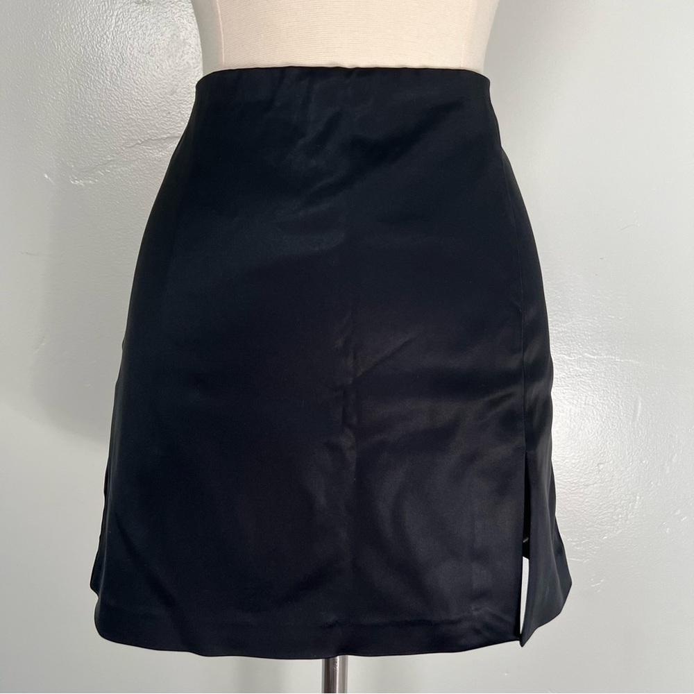 Aritzia Sunday Best Black Tatiana Satin Skirt - Picture 4 of 6
